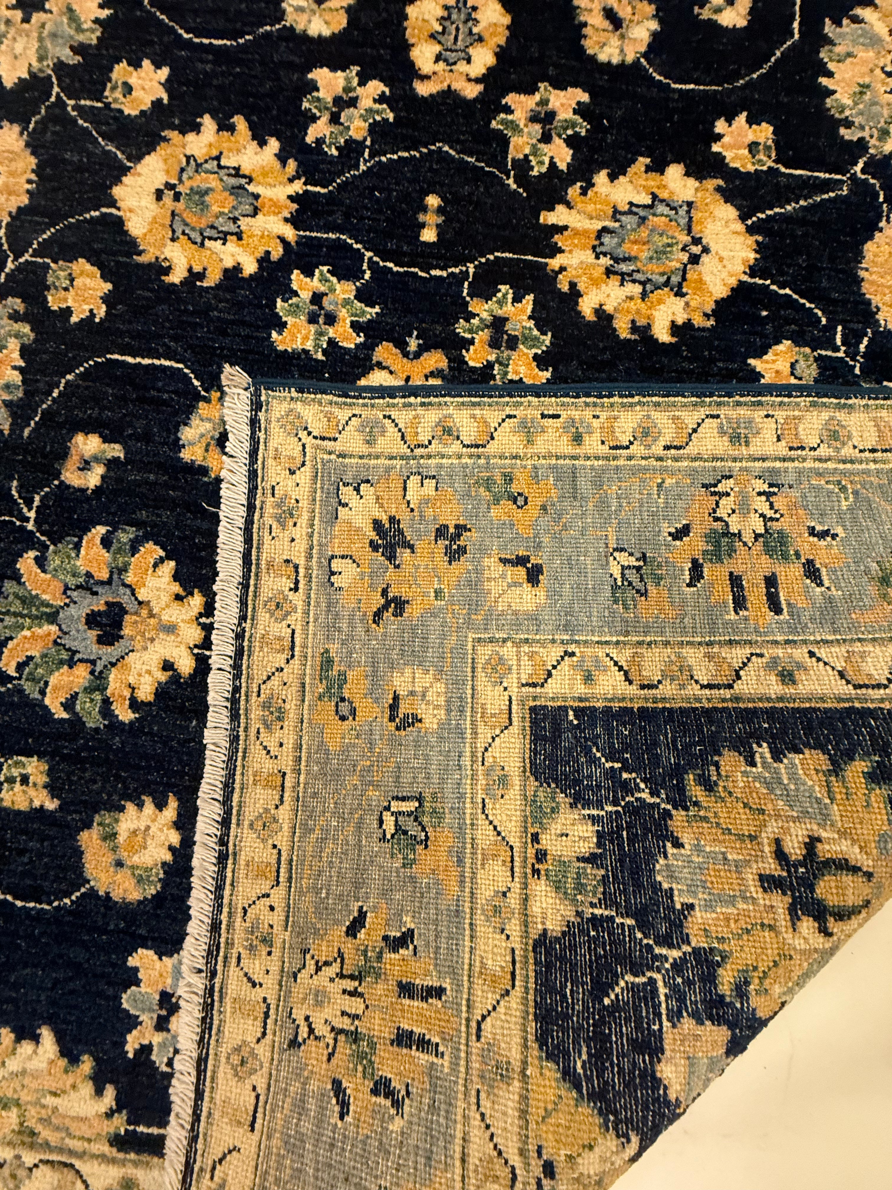 FIJN USHAK 154 x 205 CM