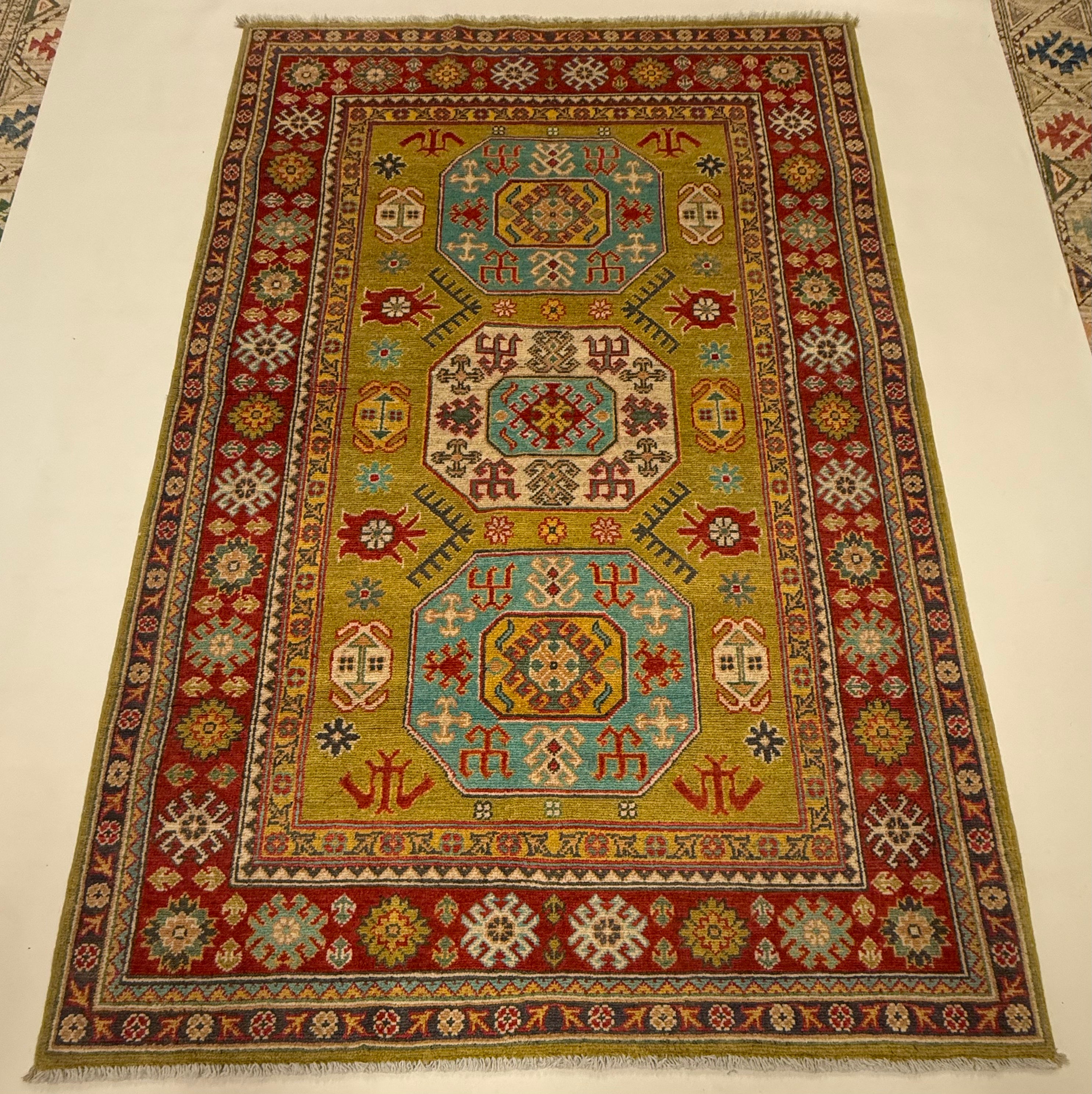 KAZAK 121 x 182 CM