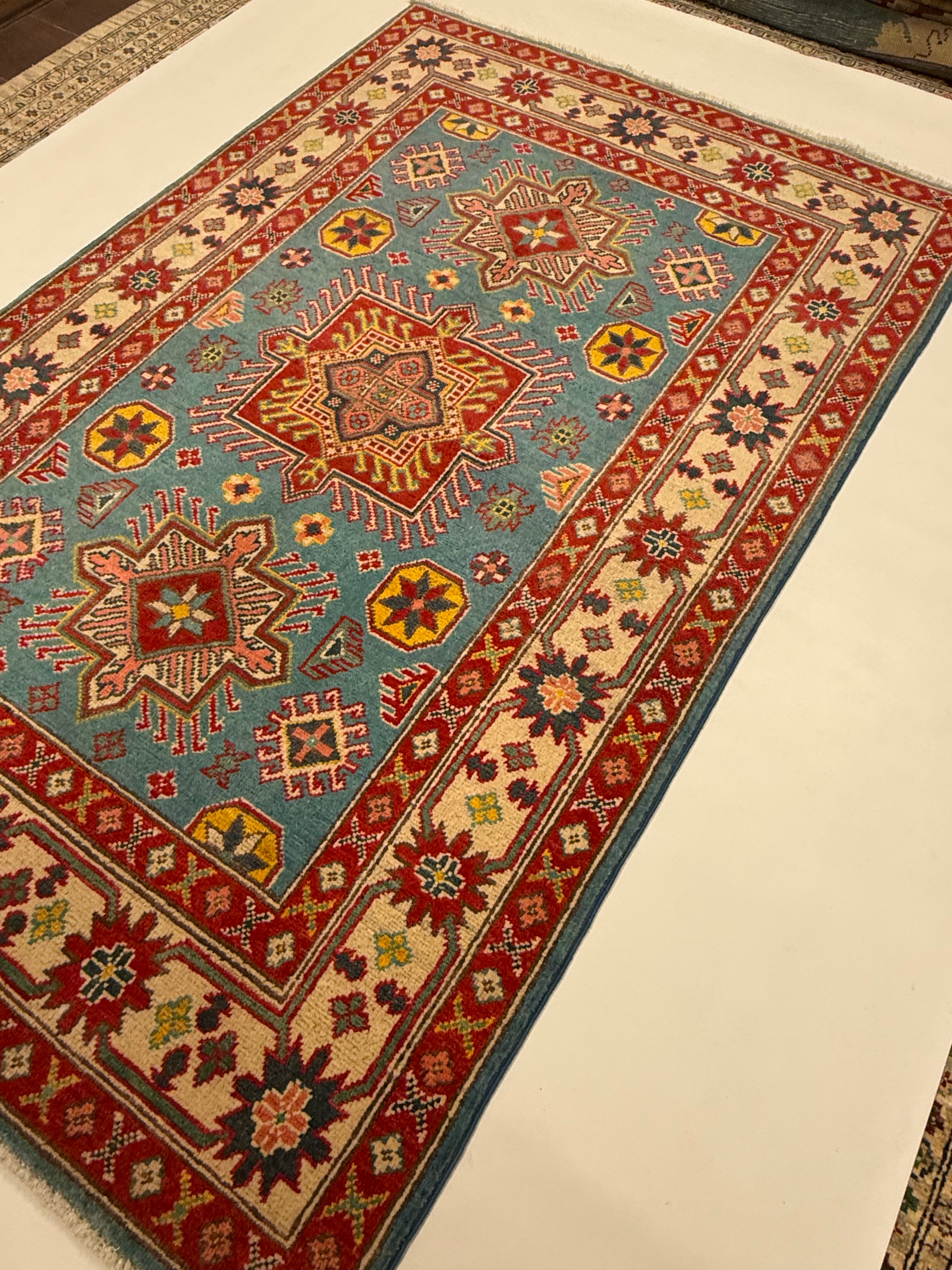 Kazak Tapijt 121 x 188 CM