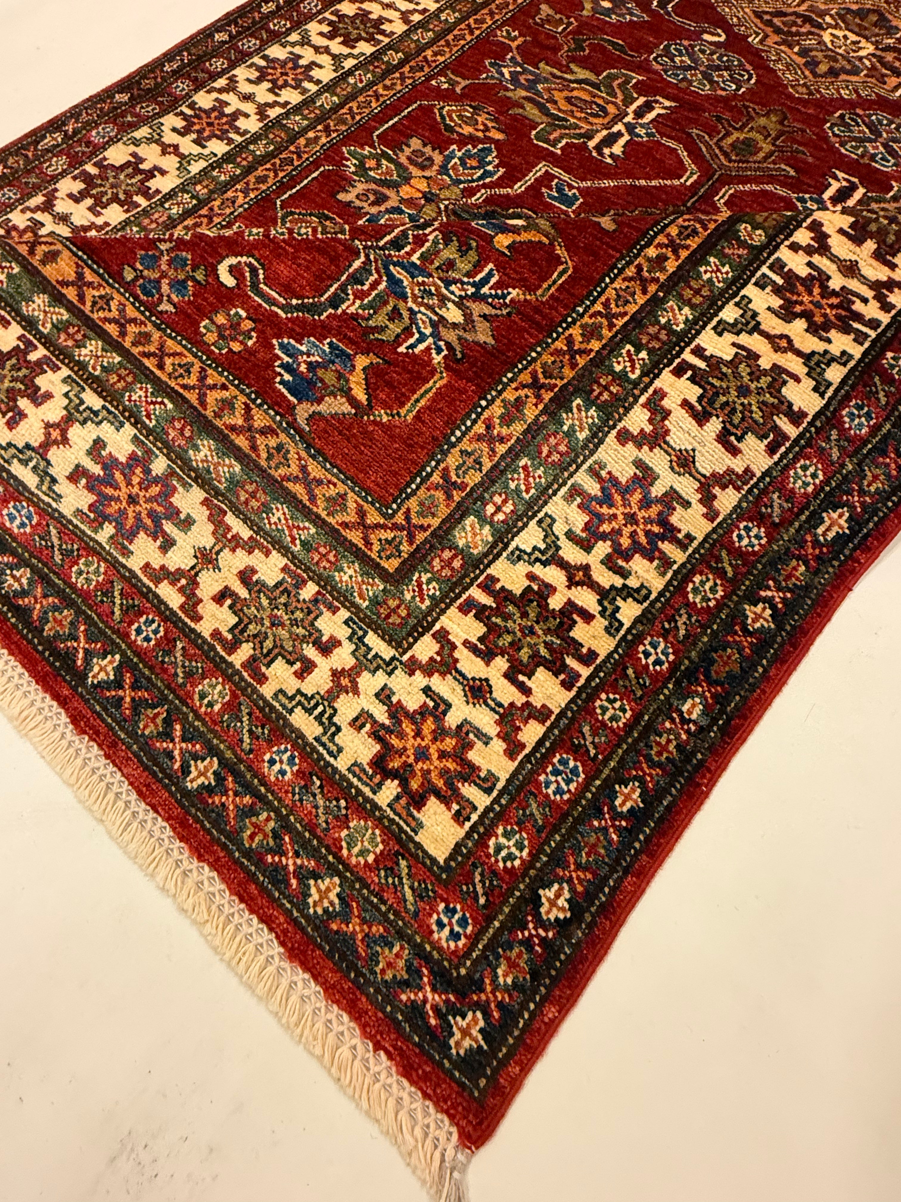 Kazak Super tapijt 124 x 180 CM