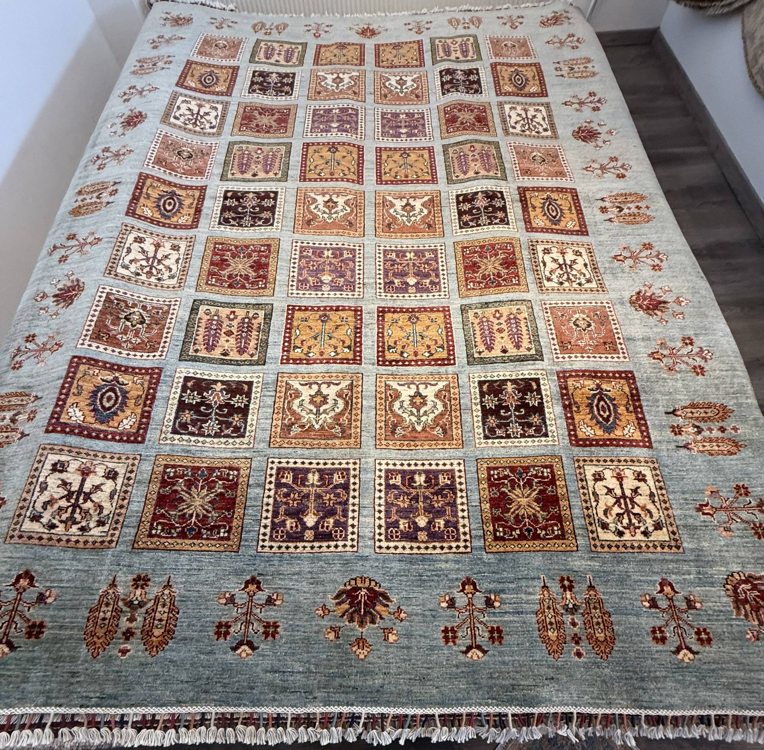 Gabbeh Bakhtiari 208 x 296 CM