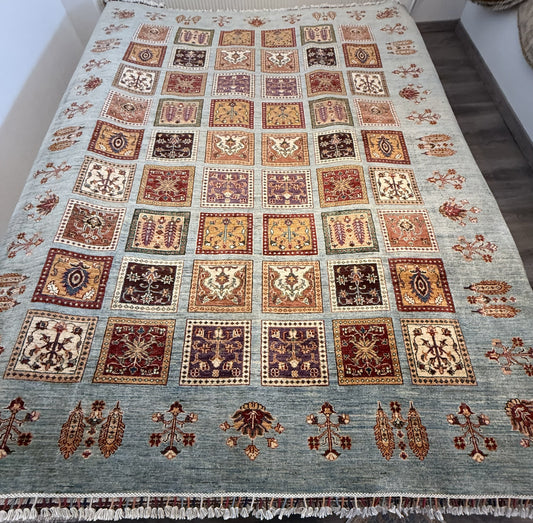 Gabbeh Bakhtiari 208 x 296 CM