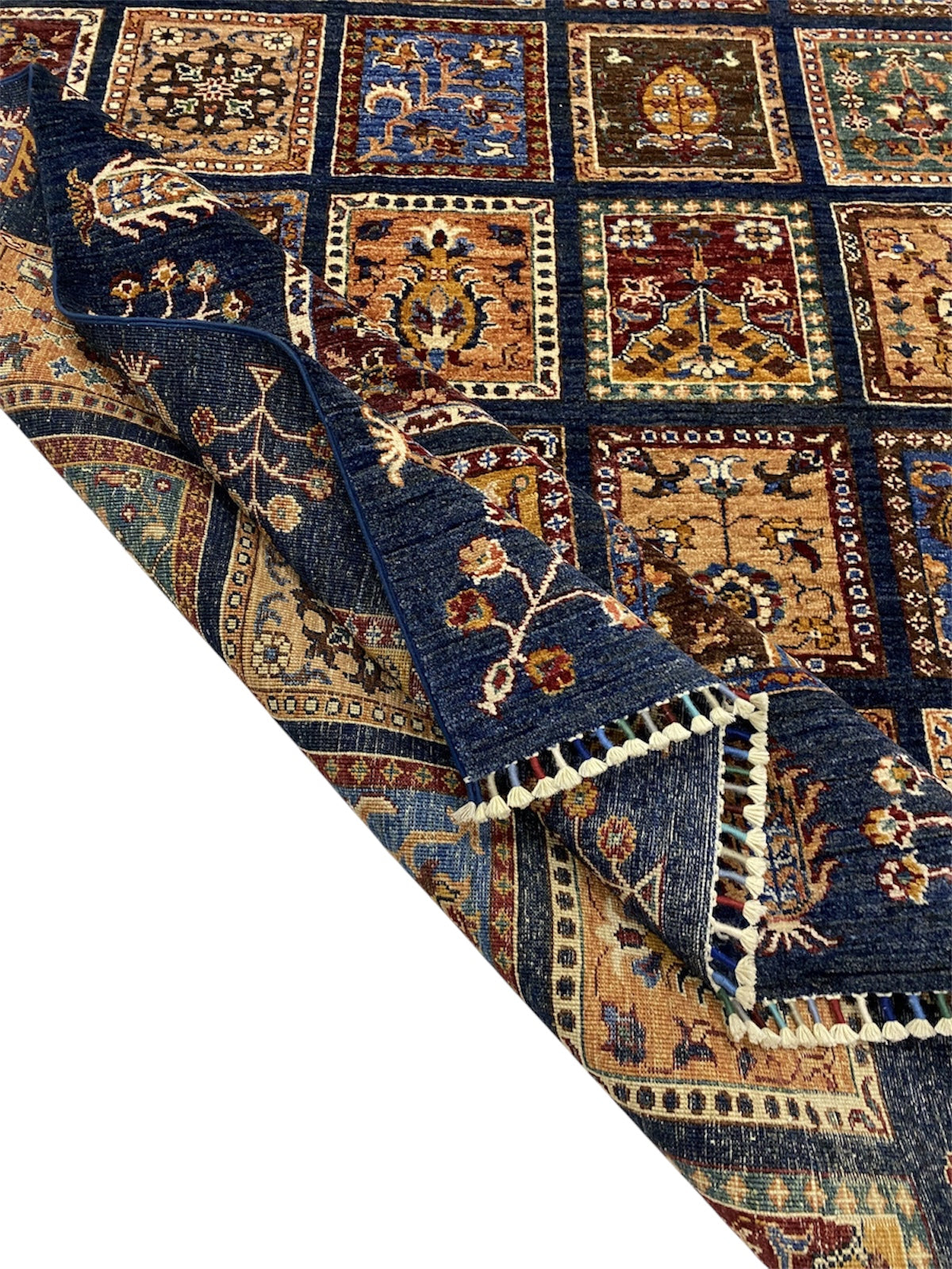 BAKHTARI GABBEH 174 x 238 CM