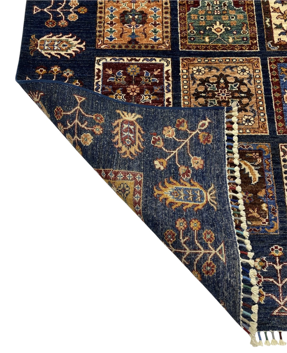 Gabbeh Bakhtari 174 x 238 CM
