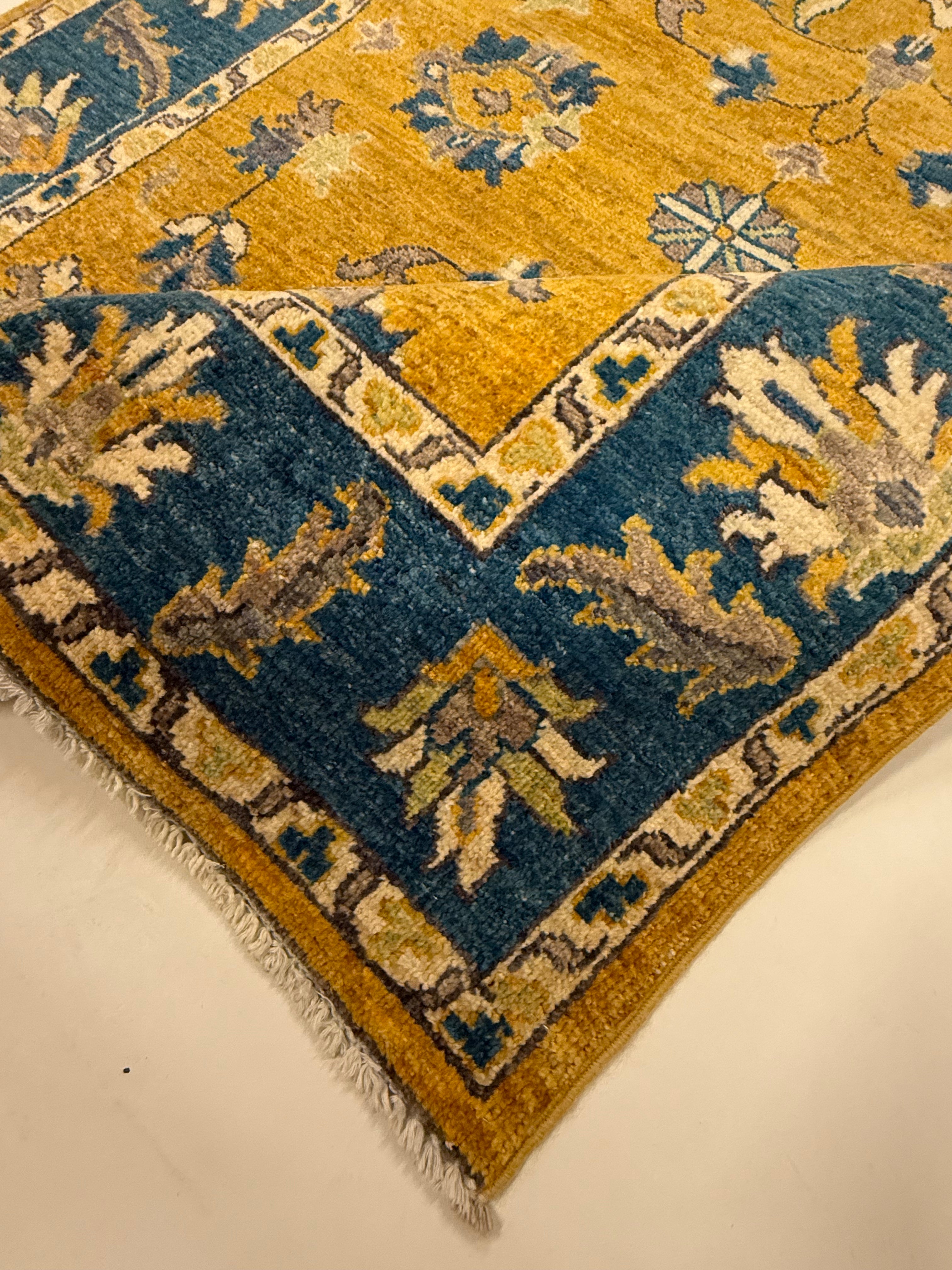 FIJN USHAK 123 x 185 CM