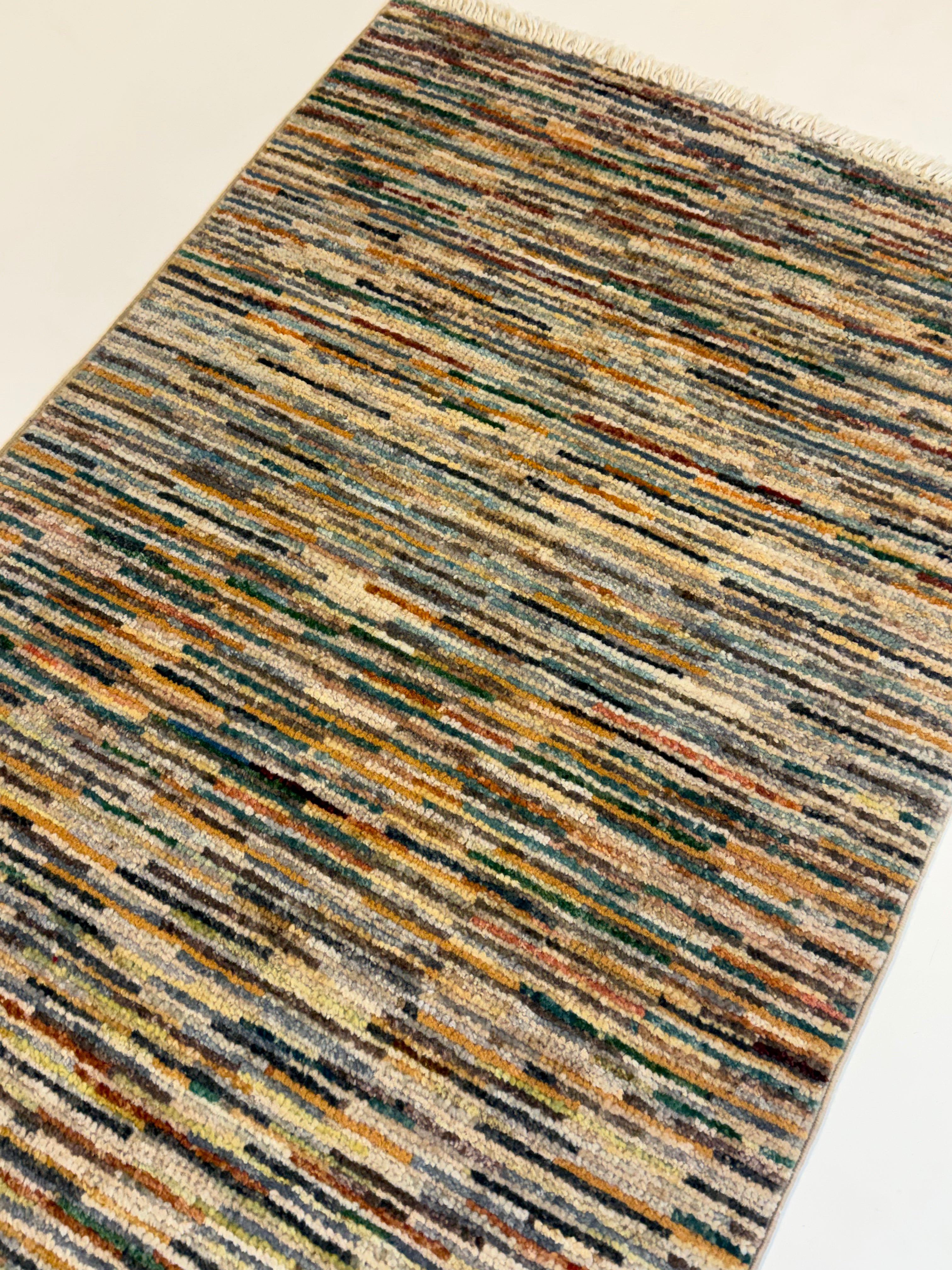 LINE GABBEH 63 x 91 CM