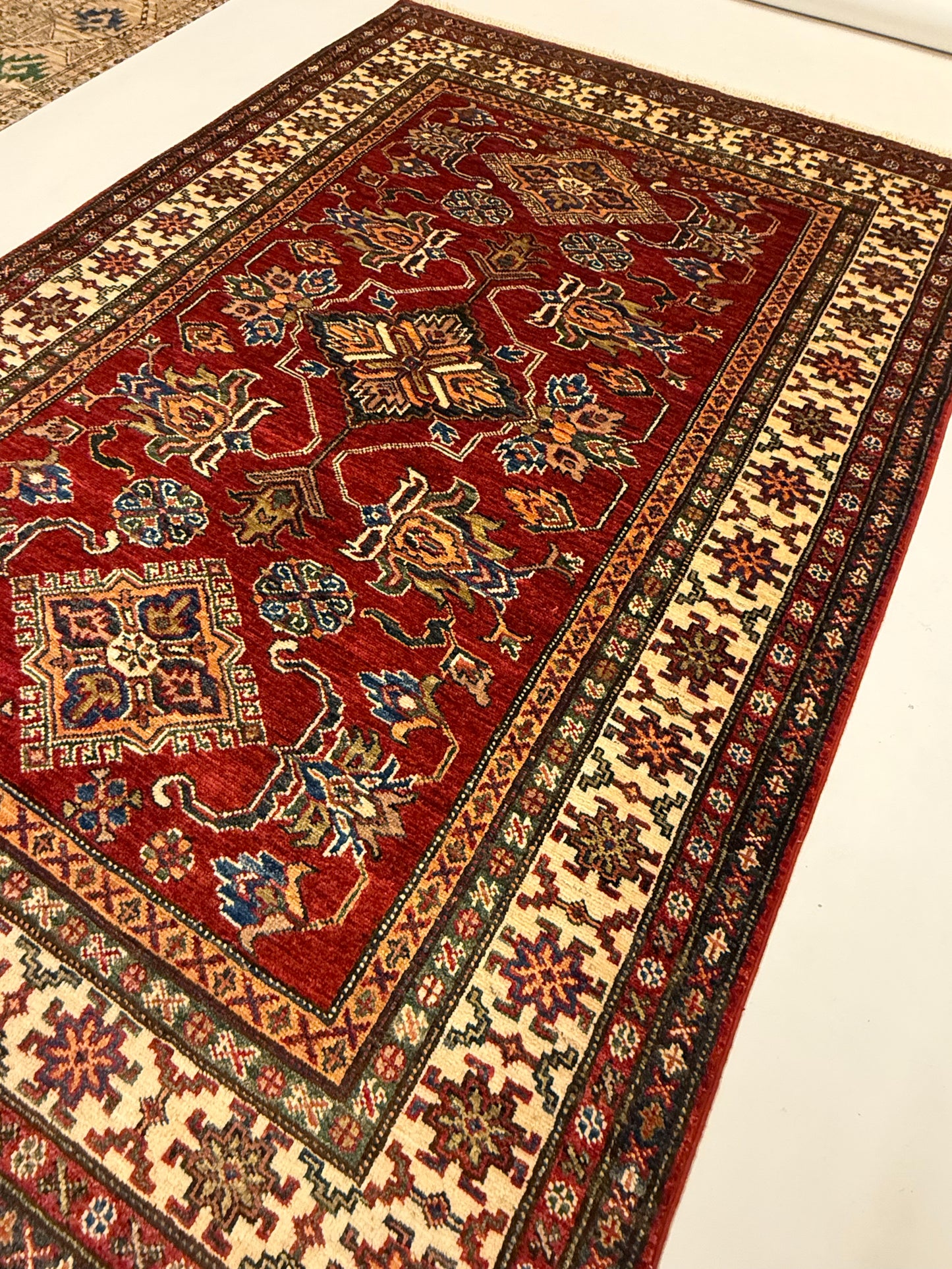 Afghaans Kazak Super Tapijt | 124 x 180 cm | Handgeknoopt Wol