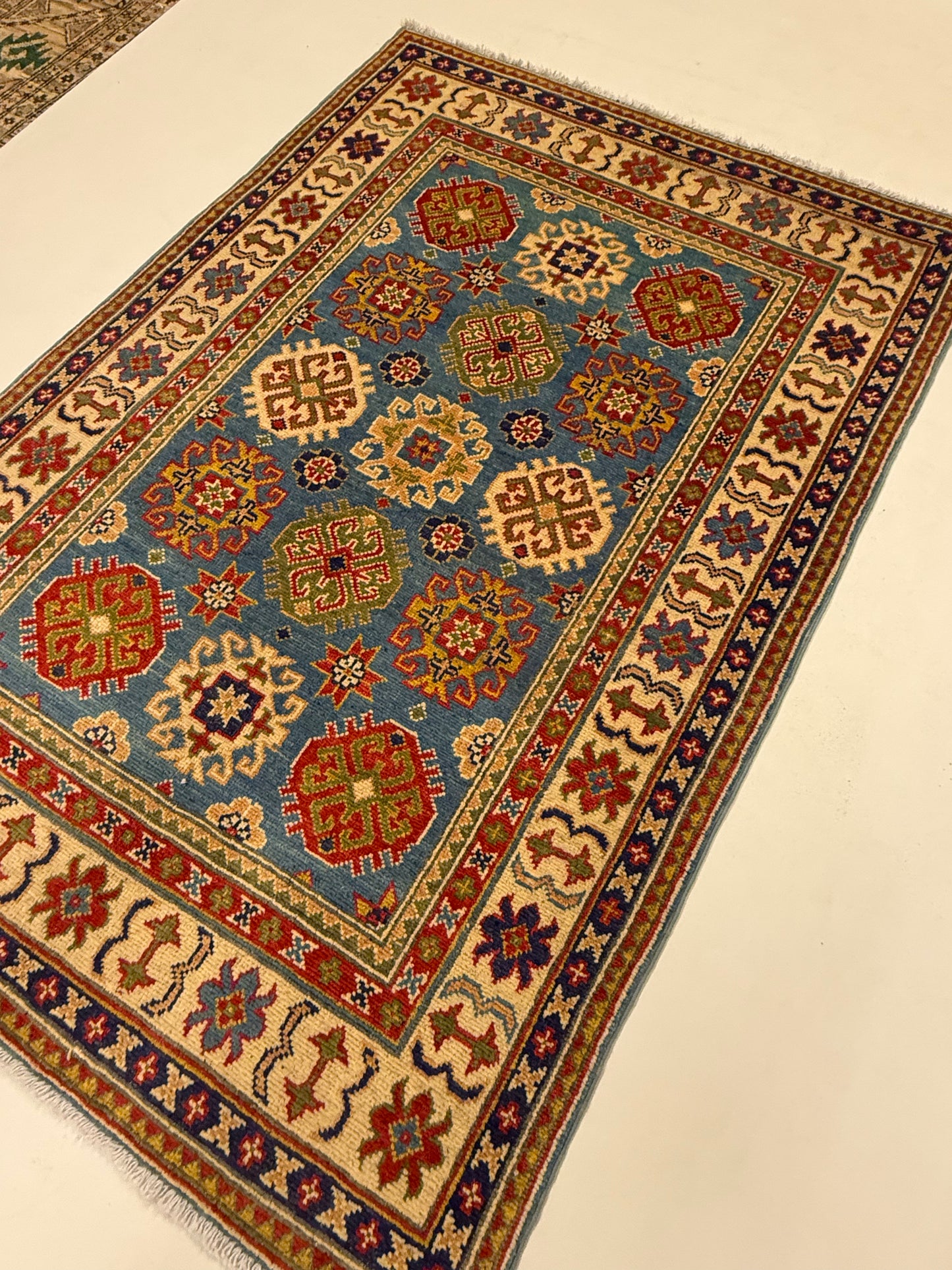Handgeknoopt Kazak Tapijt 101 x 147 cm | Afghaans