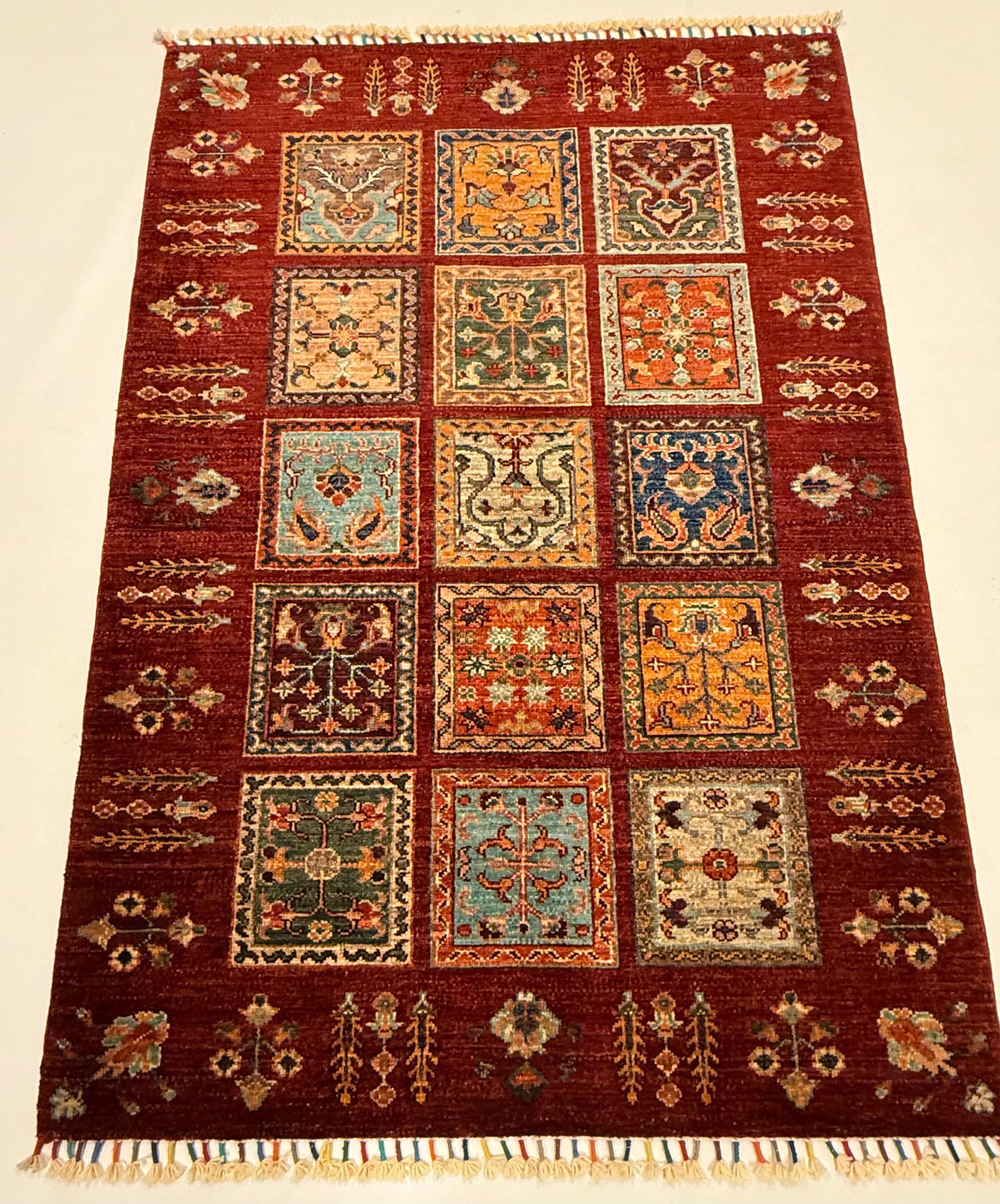 BAKHTARI GABBEH 105 x 150 CM