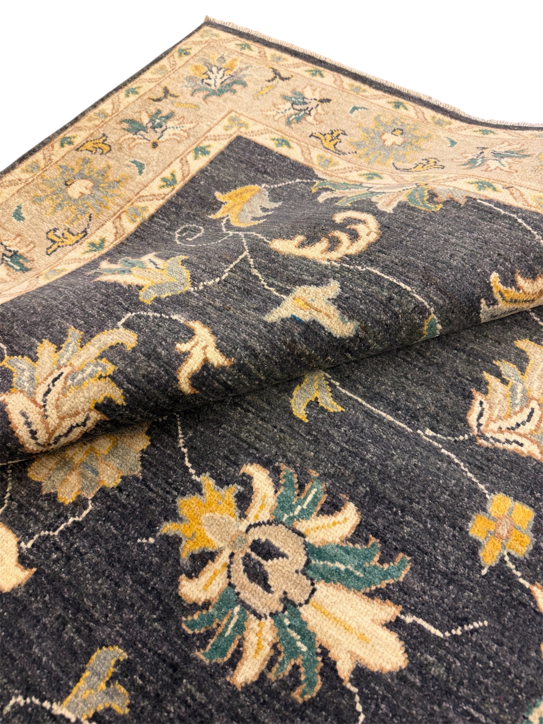 FARAHAN ZIEGLER 153 x 194 CM