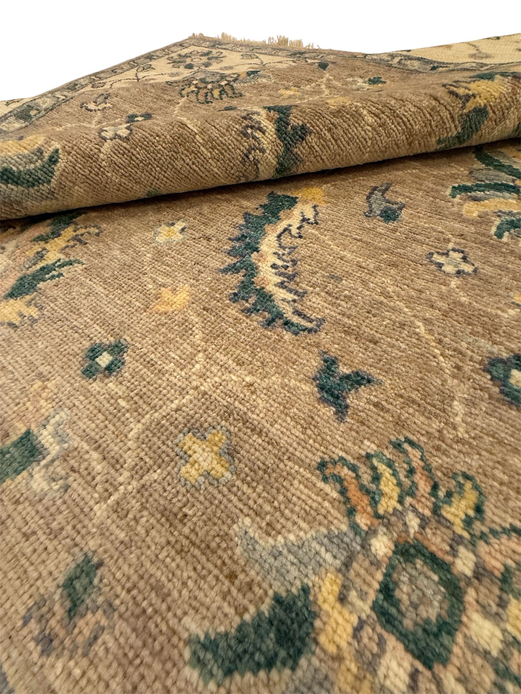 AFGHAANSE ZIEGLER 152 x 157 CM