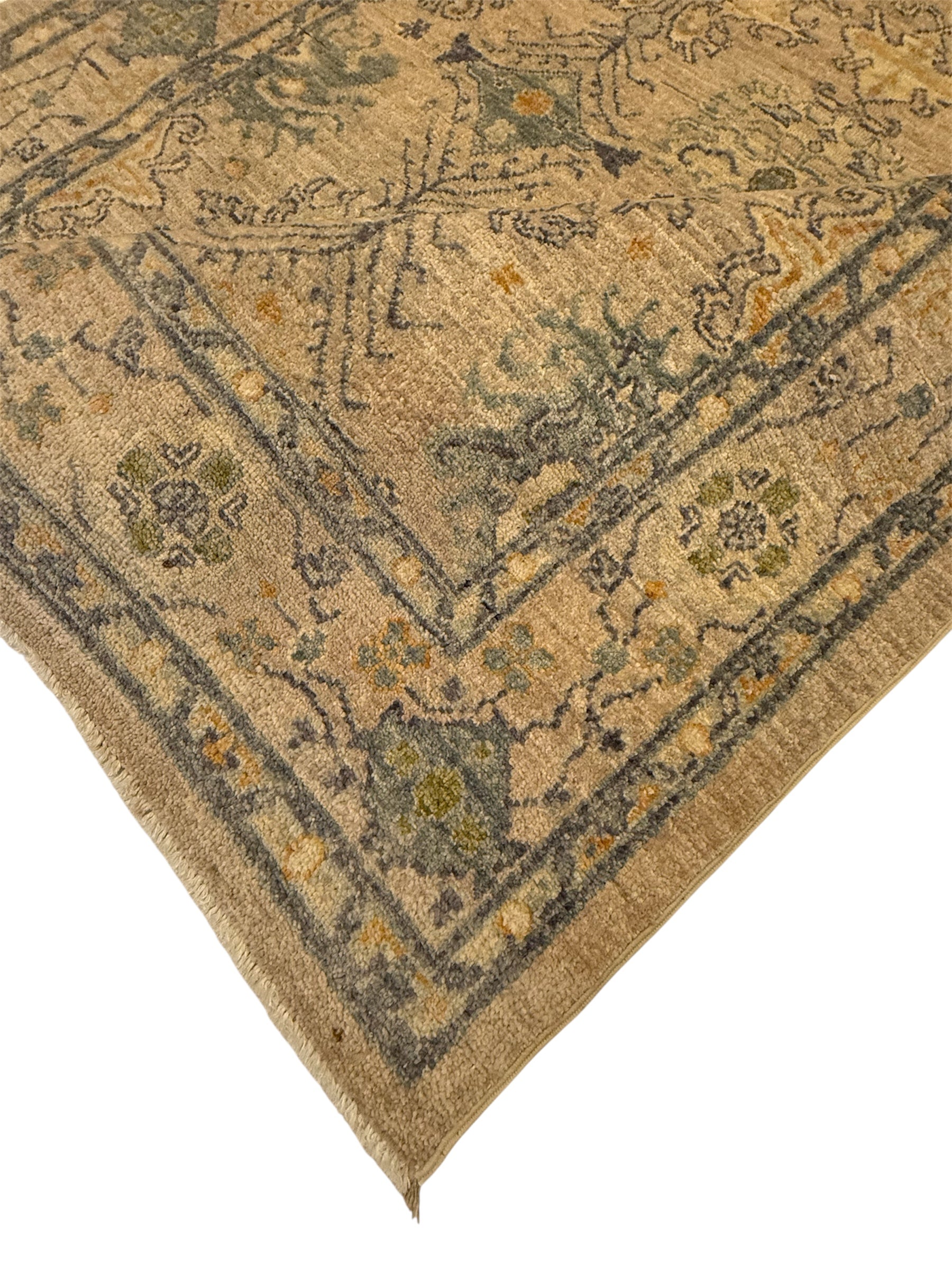 AFGHAANSE FIJN USHAK 125 x 186 CM