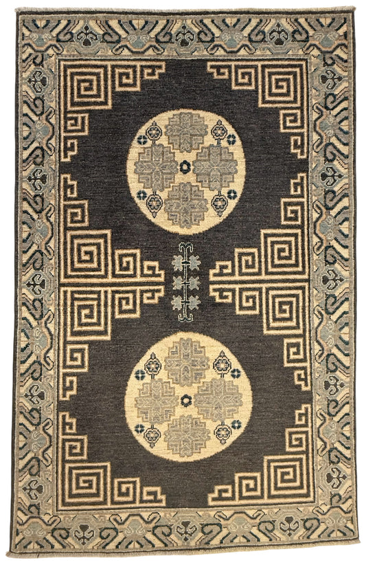 AFGHAANSE USHAK 117 x 185 CM